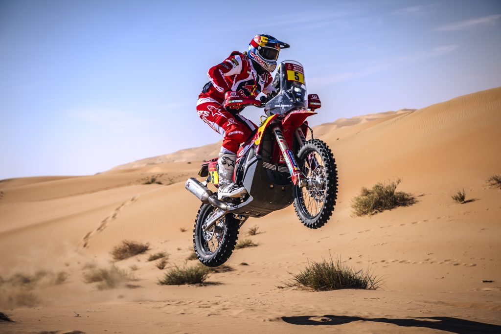 Daniel Sanders (AUS) of Red Bull Gas Gas Factory Racing races during stage 05 of Rally Dakar 2024 from Al Hofuf to Shubaytah, Saudi Arabia on January 10, 2024 // Marcelo Maragni / Red Bull Content Pool // SI202401100367 // Usage for editorial use only //