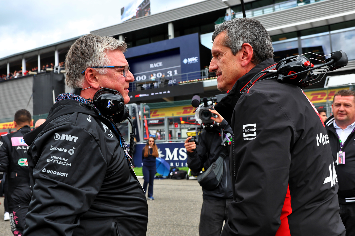 Otmar Szafnauer and Guenther Steiner were both axed from their roles in 2023. Image: Batchelor / XPB Images