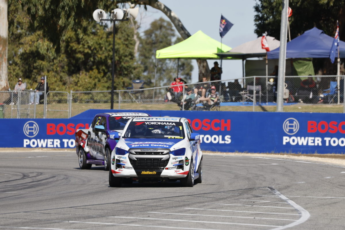 Reigning champion Aaron Borg ended qualifying on pole for the first round of V8 SuperUtes
