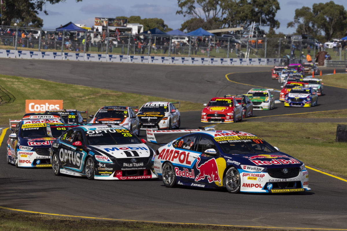 How many laps is the Bathurst 1000? Mount Panorama race distance, track  length, lap record