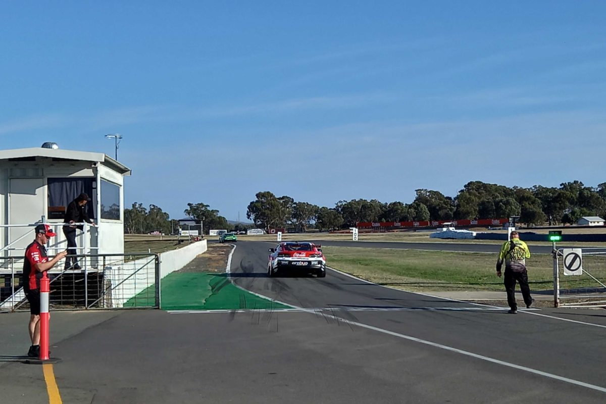 Thomas Randle and Brodie Kostecki began their shakedowns as soon as pit lane opened. Picture: Speedcafe.com
