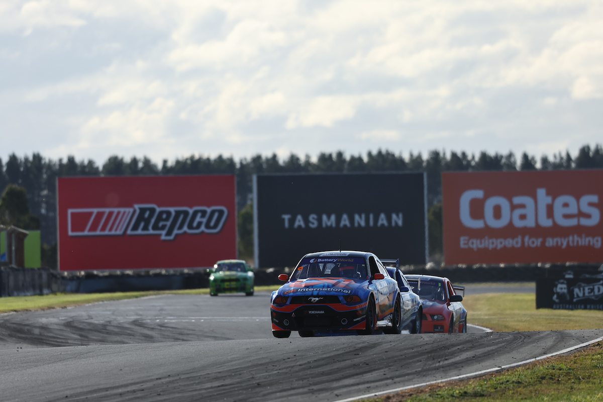 Joel Heinrich battled and ended with the Race 2 victory of the Aussie Racing Cars. Photo: InSyde Media