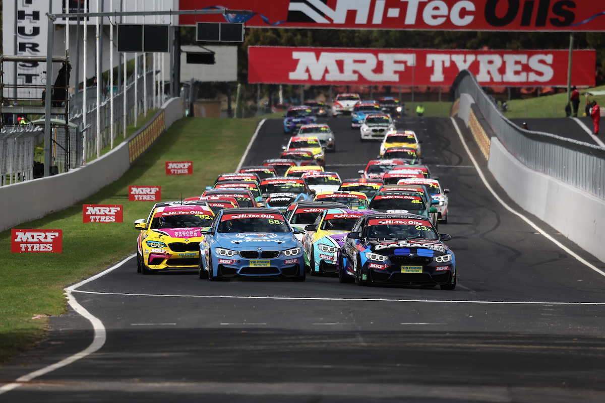 The starting pack of the 2023 Bathurst 6 Hour was lead by car #23 at the green flag