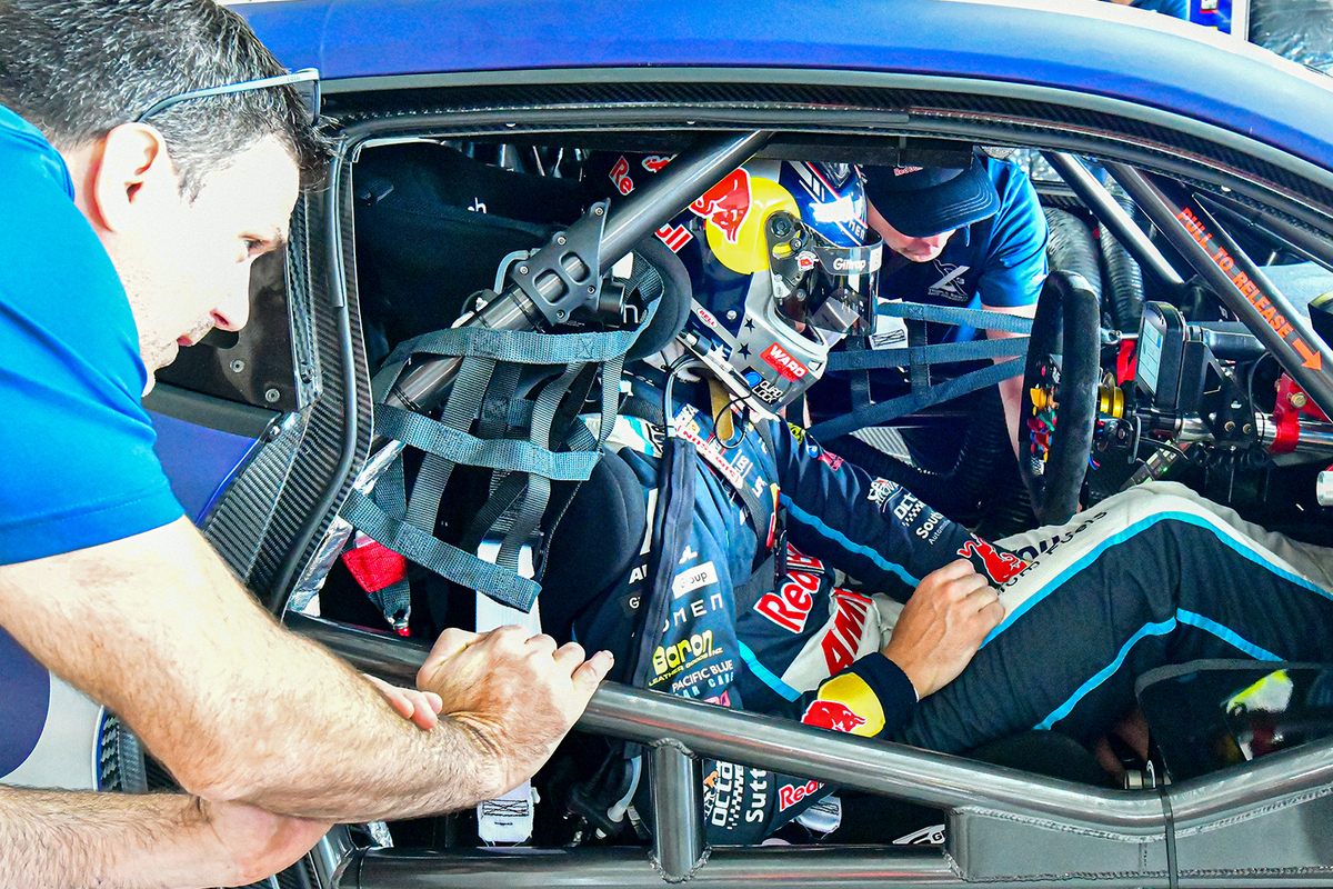 Teams are allowed to add insulation to address heat in the Gen3 Supercars cabin 
