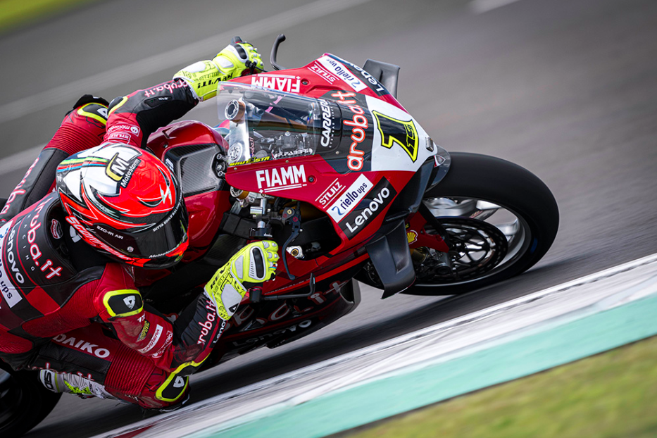 Reigning WSBK champion Alvaro Bautista will test a MotoGP bike later this month but does not see him following the lead of Troy Bayliss 