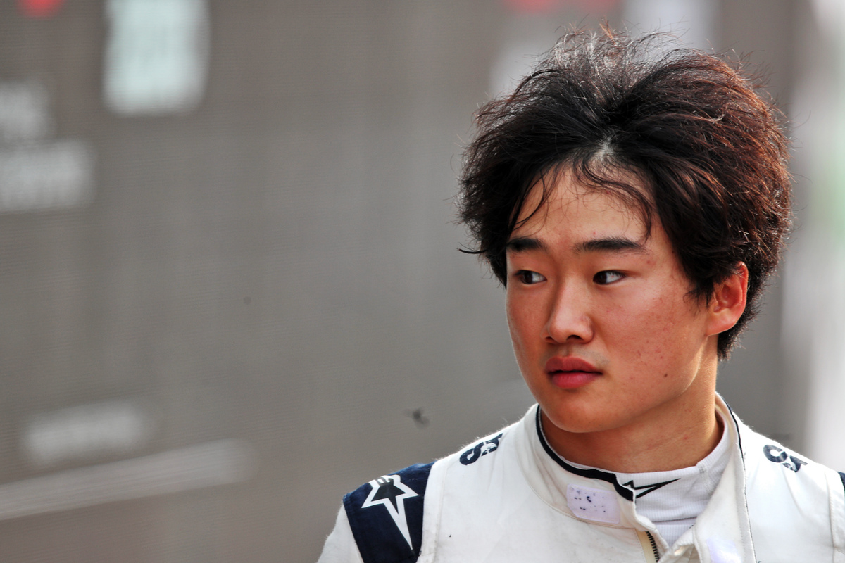 Yuki Tsunoda has begun working with Daniel Ricciardo's former trainer