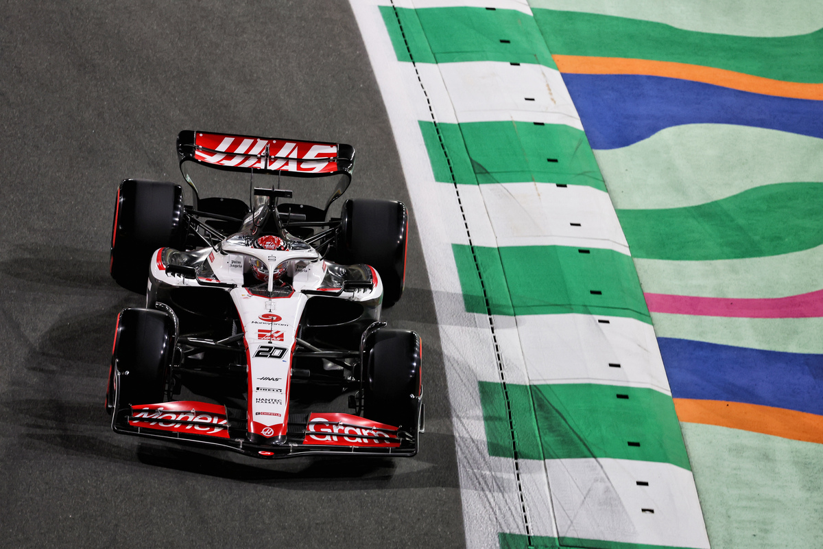 Kevin Magnussen battled multiple issues during qualifying