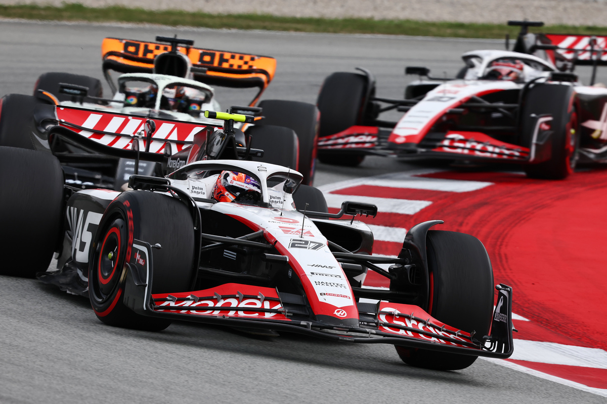 Haas is battling a 'weird' tyre degradation issue. Picture: Batchelor / XPB Images