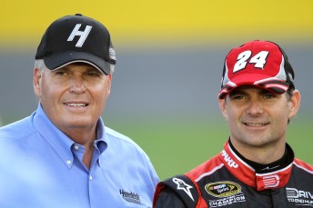 Jeff Gordon will stand down as a full time Sprint Cup driver after 2015