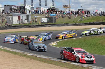 Greg Murphy leads the V8 SuperTourers pack at Hampton Downs