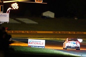 Seton takes the flag to win the opening AMChamps heat of the weekend