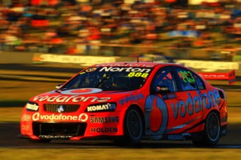 Craig Lowndes has continued his winning form at Queensland Raceway with victory in Race 17