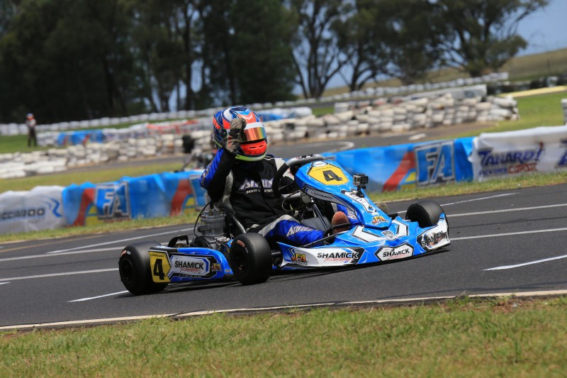 V8 Utes regular - Leigh Nicolaou passed 29 karts to win in Dubbo