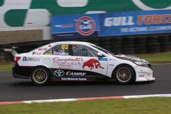 Jason Bargwanna secures a win in Race 1 of the NZV8 Touring Cars 