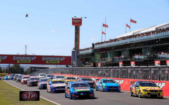 V8 Supercars moves to expand Bathurst 1000 grid