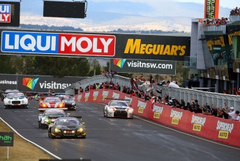Seven marques battle to the finish of the Bathurst 12 Hour