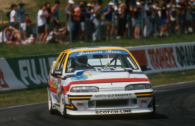 Warren and Graham Jonsson on their way to 11th in the 1991 Bathurst 1000
