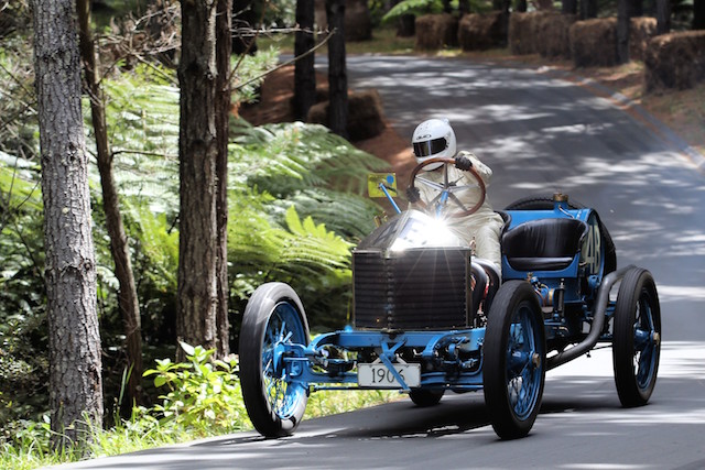 Scott Dixon has been confirmed for the Leadfoot Festival in New Zealand next February. The IndyCar champ will drive a 1906 Darracq