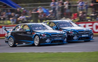 Holdsworth and Davison battle it out in Perth