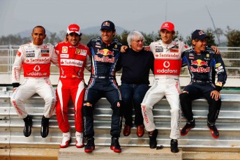 Lewis Hamilton, Fernando Alonso, Mark Webber, Bernie Ecclestone, Jenson Button and Sebstian Vettel pose at the Korean circuit