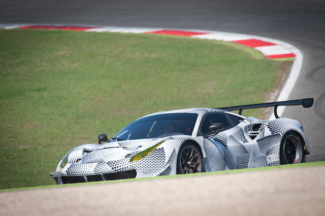 Ferrari 488 GTE breaks cover at Vellelunga