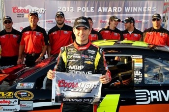 Jeff Gordon has captured pole at Richmond