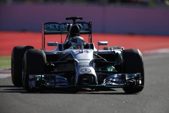 Lewis Hamilton boosts title hopes with Russian victory