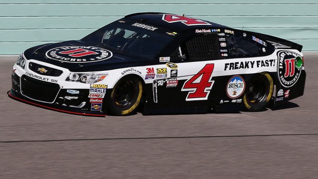 Harvick scores the final pole of 2016