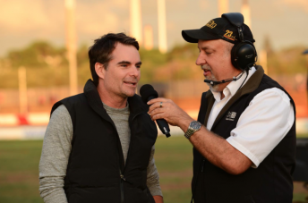 Jeff Gordon offered his support to Kasey Kahne at Valvoline Raceway 