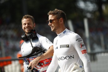 Jenson Button will step down from his race seat in 2017