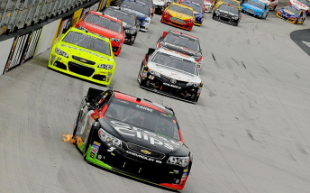 Kasey Kahne on his way to winning at Bristol
