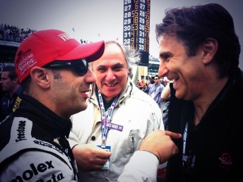 Alex Zanardi (right) with Tony Kanaan on the Indy grid