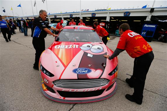 There are some cool paint scheme at the Spongebob Squarepants 400 including Greg Biffle