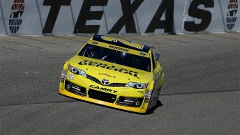 Kenseth scores the pole in Texas