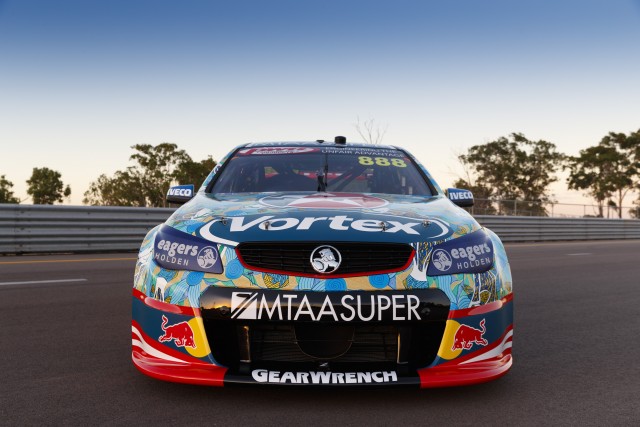 Lowndes Livery front