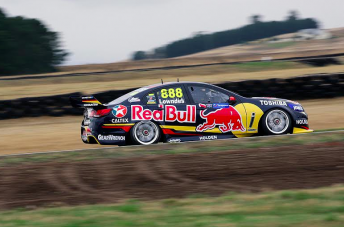 Craig Lowndes again set the pace in Practice 2
