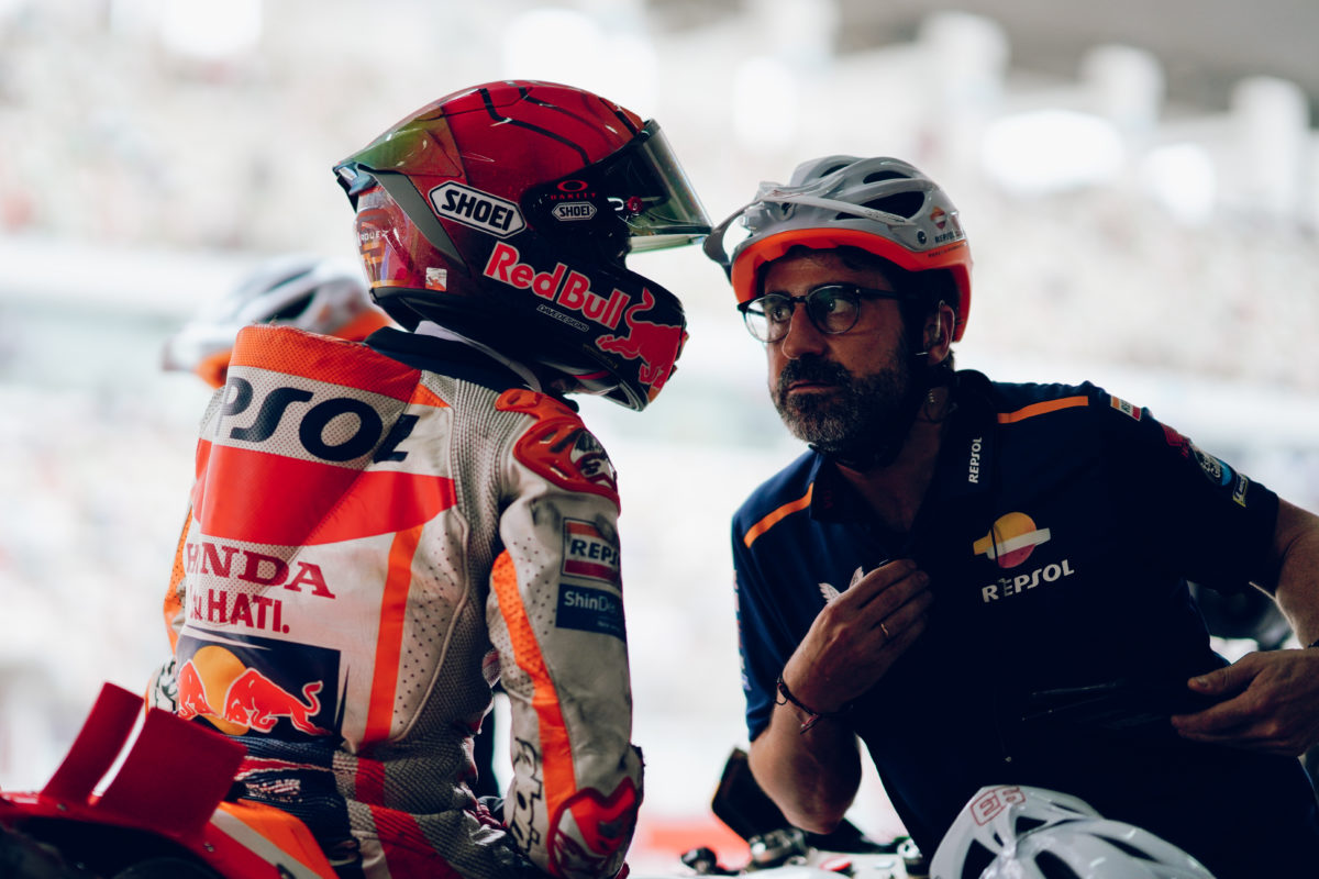 Marc Marquez and soon-to-be former crew chief Santi Hernandez. Image: Repsol Honda