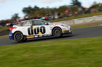Mat Jackson powers to victory in Race 3 at Knockhill Pic: PSP Images