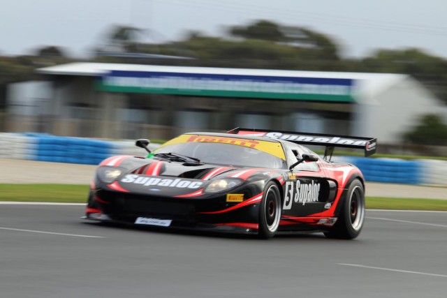 James Moffat behind the wheel of Kevin Weeks Ford GT at Phillip Island 