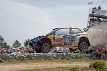 Ogier took maximum points in Italy