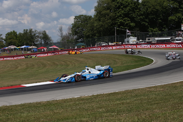 Siimon Pagenaud has beaten Will Power at Mid-Ohio after an epic battle
