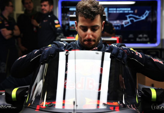 Daniel Ricciardo will test Red Bull