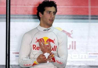 Daniel Ricciardo OK after big shunt