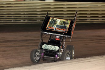 Sammy Swindell on his way to victory at Knoxville Raceway on Thursday