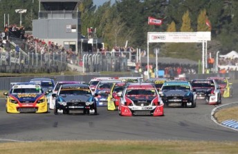 Fabian Coulthard heads the pack at Ruapuna