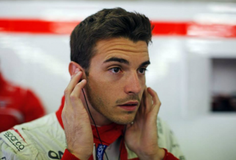 Jules Bianchi continues to fight for life 