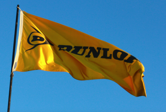 Dunlop has extended its Supercars deal