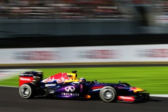 Sebastian Vettel wins fifth consecutive grand prix