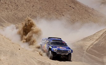 Carlos Sainz continues to lead the 2011 Dakar Rally