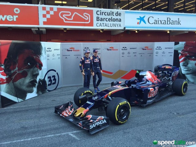 Toro Rosso revealed its 2016 livery in the Barcelona pit lane